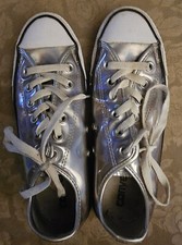 Chuck Taylor Converse Low Holographic Silver Tennis Shoes 7 Womens 5 Mens