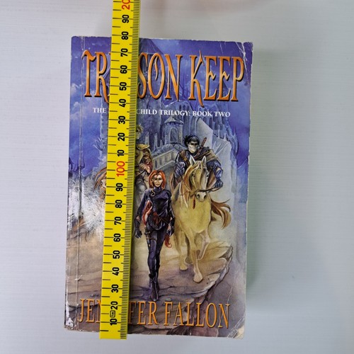 Medalon Treason Keep & Harshini J Fallon Demon Child Trilogy Fantasy 3 PB Books - Foto 5 di 23