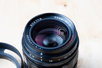 Voigtländer Nokton 35mm f/1.2 -Leica M-Mount Version I (!) mit Gegenlichtblende