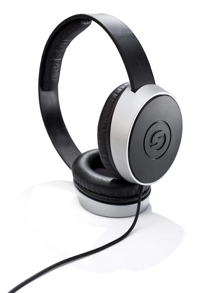 Samson SR550 Closed Black Over Ear Studio Headphones - Image 4 of 4