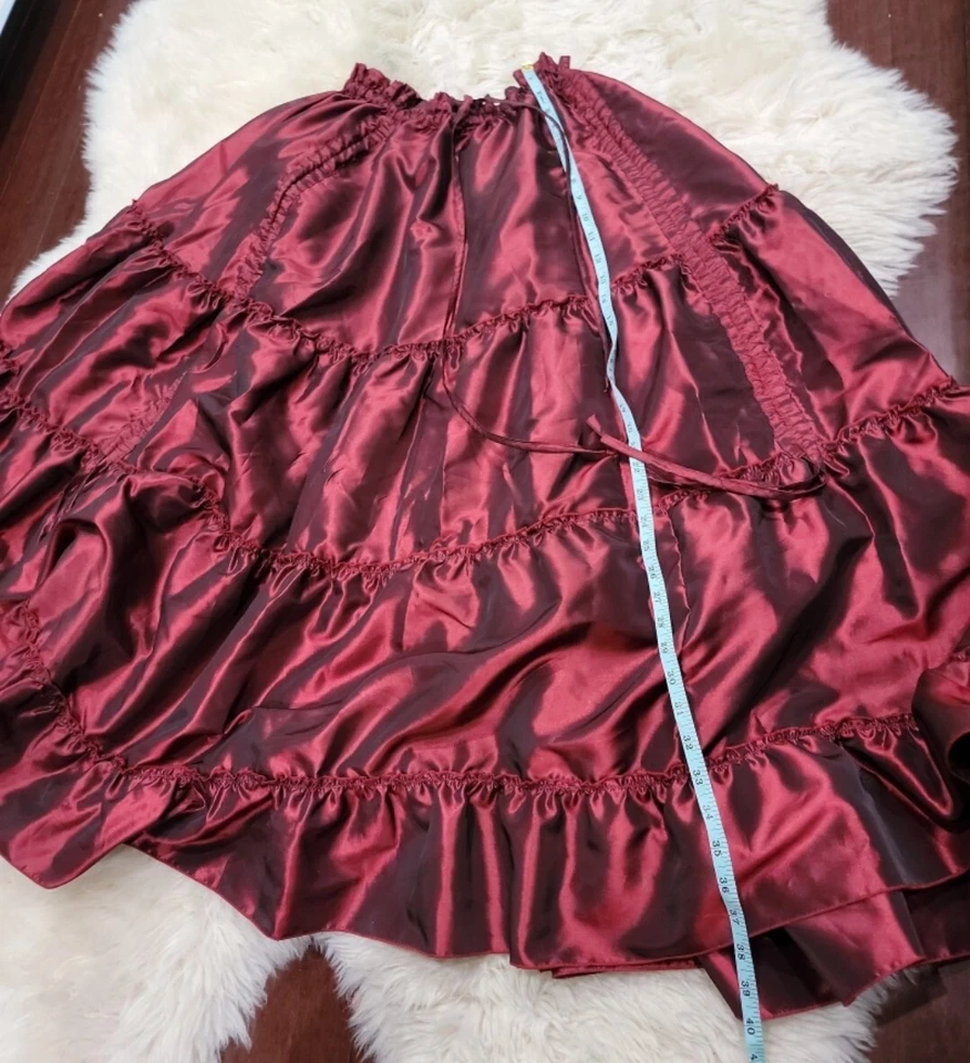 Костюм ручной работы бурганди эпохи Возрождения атласная юбка от Alter Egos Bazaar - Изображение 2 из 4