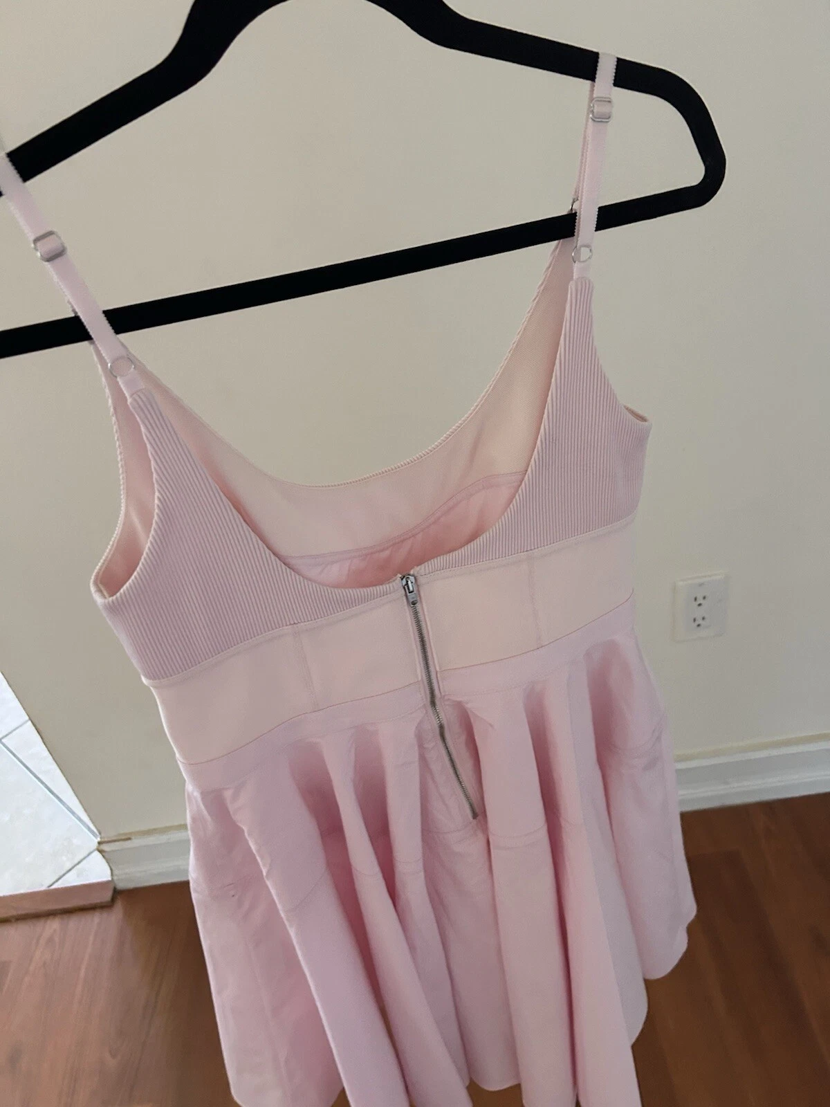 Abito tubino Alexander Wang aderente e svasato in popeline rosa 8