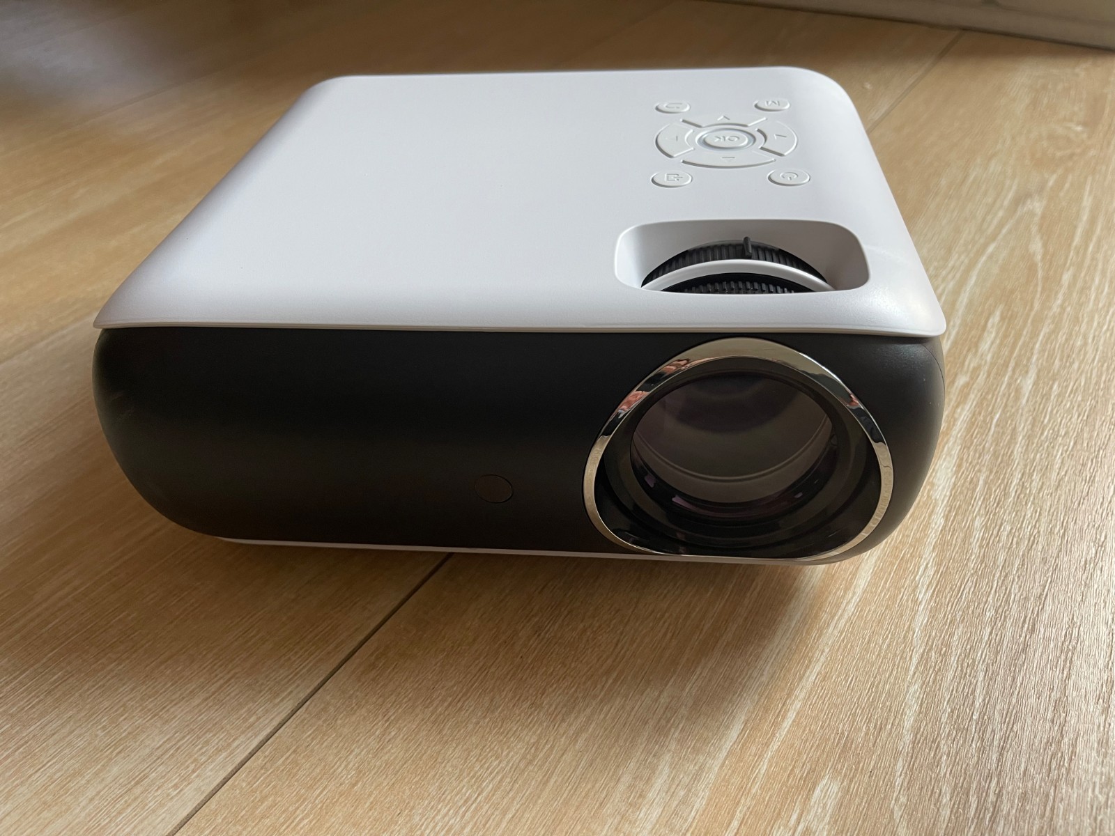 projecteur home cinéma androidbluetooth – vue détaillée