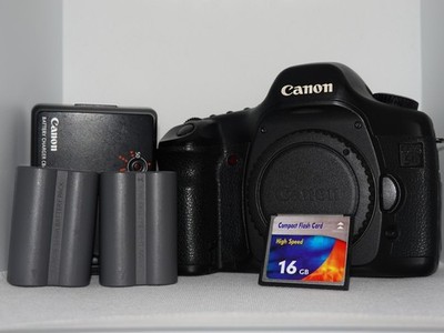 Canon EOS 5D 12.8 MP Spiegelreflexkamera Gehäuse Body Schwarz - Gewährleistung 