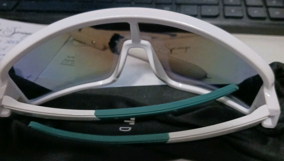 RAWLINGS СПОРТИВНЫЕ ТОВАРЫ SHIELS БЕЛЫЕ СОЛНЦЕЗАЩИТНЫЕ ОЧКИ - Изображение 3 из 4