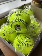 TUSA Softballers Safe 5 Softball 11" Box in 6 Verletzungsfaktor-5 Slowpitch Indoor
