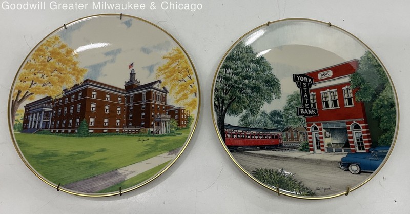 Pair Of Vintage Elmhurst Collection Collector Plates