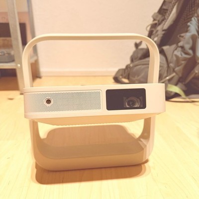 XGIMI Elfin Flip, 1080P Tragbarer Beamer, DLP Projektor, Lizenziertes Netflix