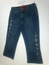 COSMOPOLITAN CAPRI JEANS WOMENS SZ 8 BLUE EMBROIDERED SPLIT SEAM ITEM 3249