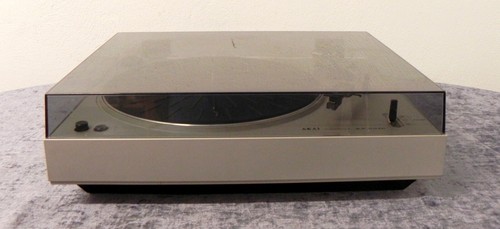 Plattenspieler Akai AP-001 C Riementriebler in Grau - Bild 1 von 9