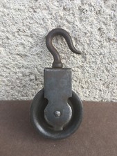 Ancienne petite poulie / En métal / Levage / Quincaillerie / Déco