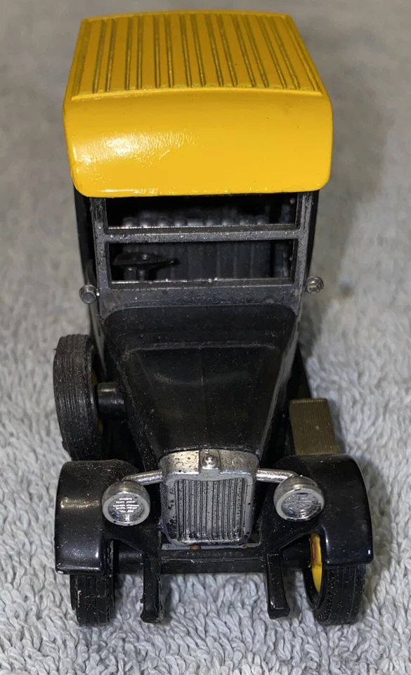 1927 TALBOT DELIVERY VAN BY MATCHBOX DUNLOP TYRES AND ACCESSORIES 1978 - Image 2 of 4