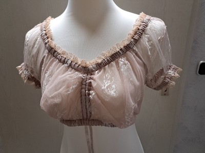 Dirndlalm Modell Fenja Susan blush Spitzenbluse Gr. 44