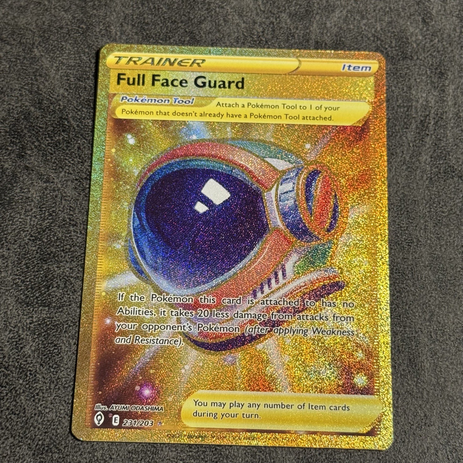 Full Face Guard 231/203 Secret Rare Pokémon Card Evolving Skies NM