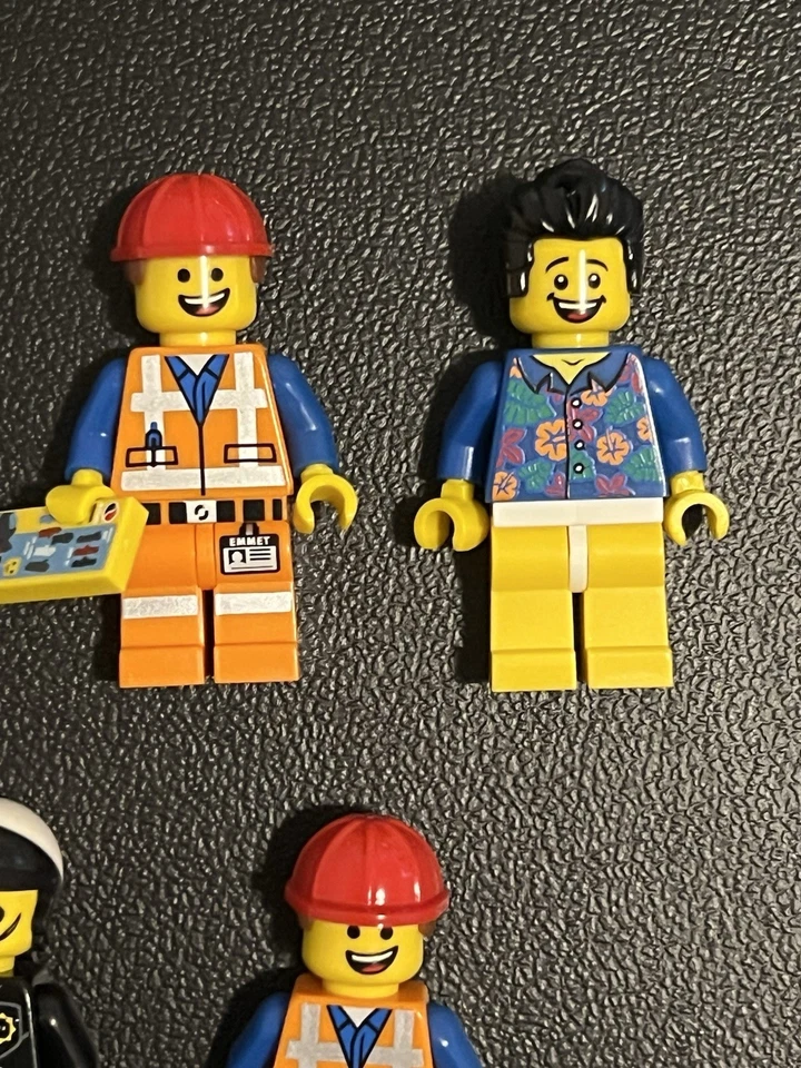 La LEGO Película Serie 1 Minifigura Lote De 5 Emmet Panda Traje Pantalones Guy Bad Cop Foto 3 de 4