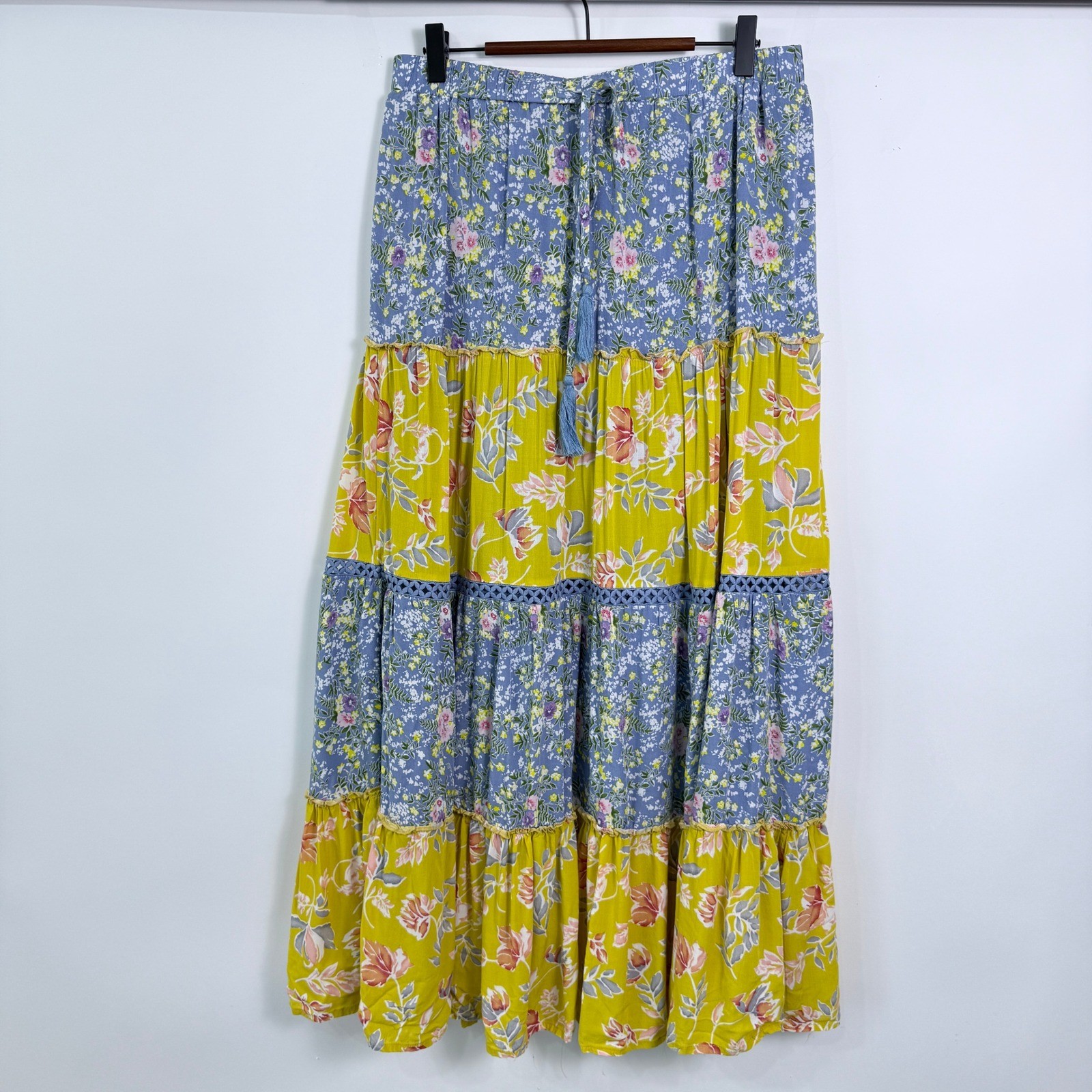 Solitaire Floral Maxi Skirt Womens L Blue Yellow Tiered Boho Cottage Hippie