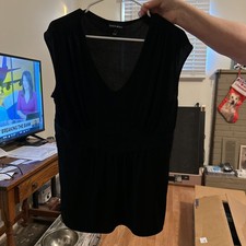 Black Sleeveless V-Neck Dress