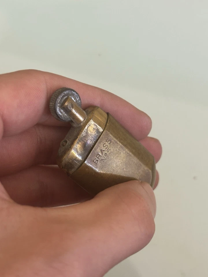 Briquet militaire ancien laiton Brass N°5 vintage armée WW2 - Photo 2/4