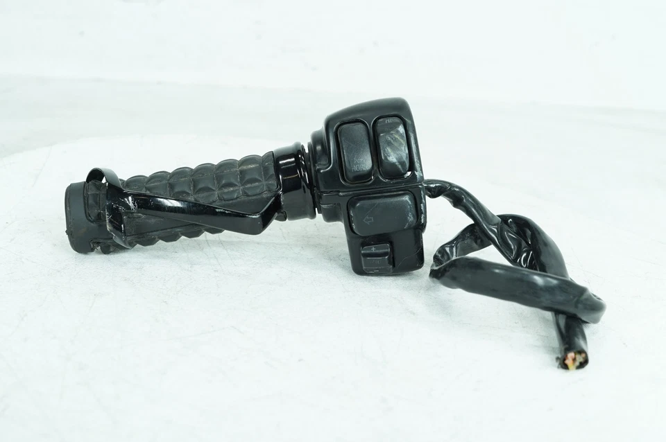 2012 Harley Touring Road Glide OEM Left Turn Signal Headlight Switches Controls - Image 2 of 4