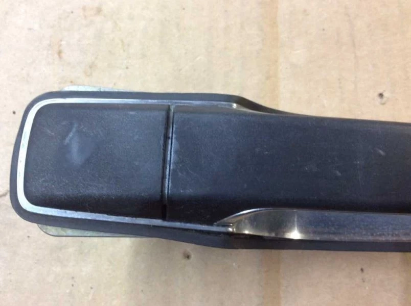 MANIJA PUERTA EXTERIOR TRASERA IZQUIERDA SE ADAPTA 92 93 94 MERCEDES BENZ 300SE Foto 3 de 4