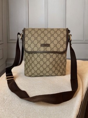 Authentic Gucci GG Supreme Messenger Crossbody Bag Beige Canvas Leather