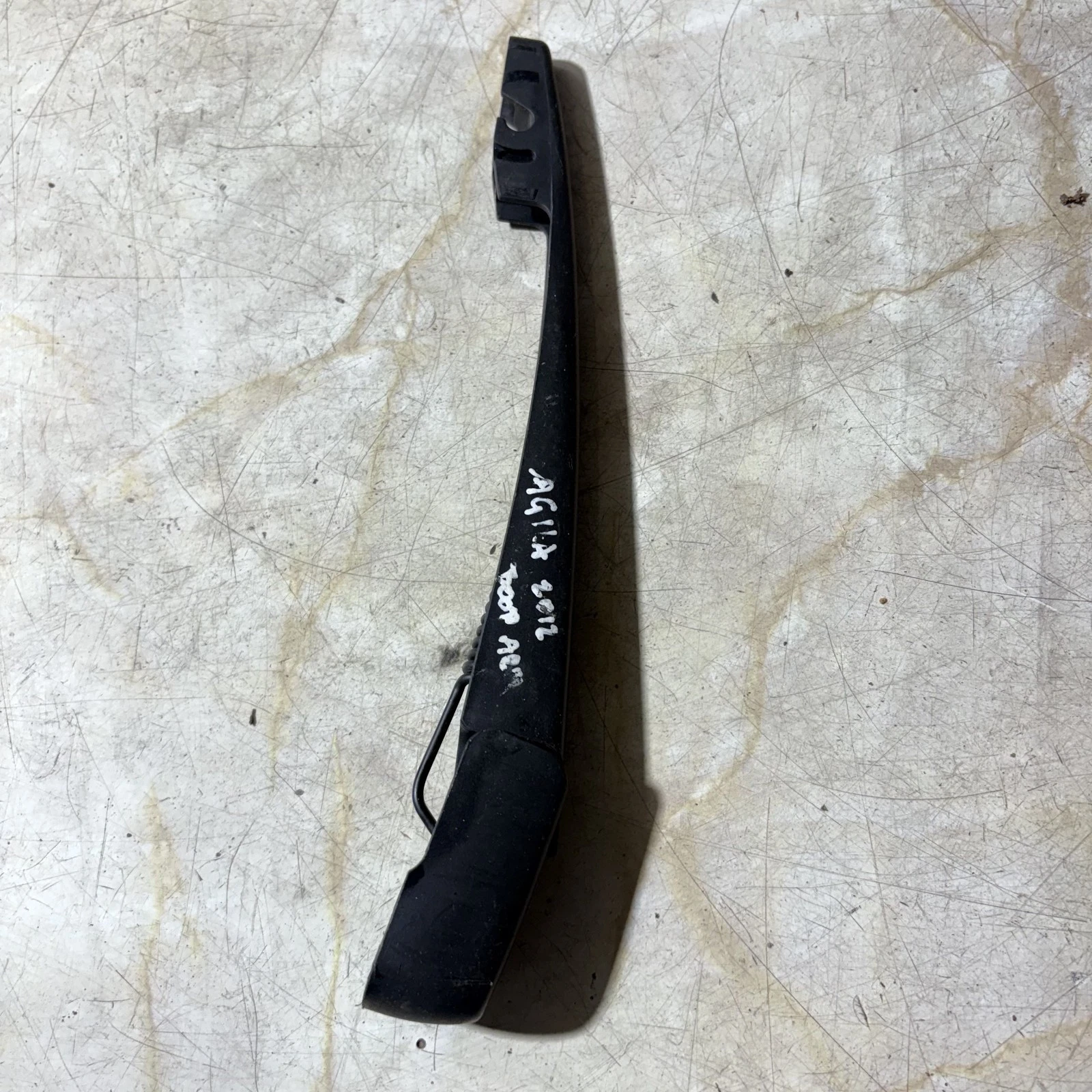 Actual Vauxhall Agila rear wiper arm for sale - reference photo 2