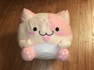round cat plush