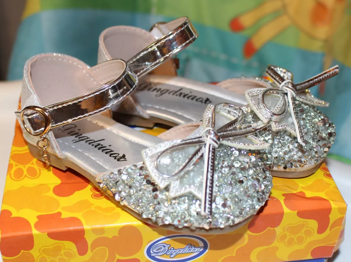 Baby ribbon hotsell shoes