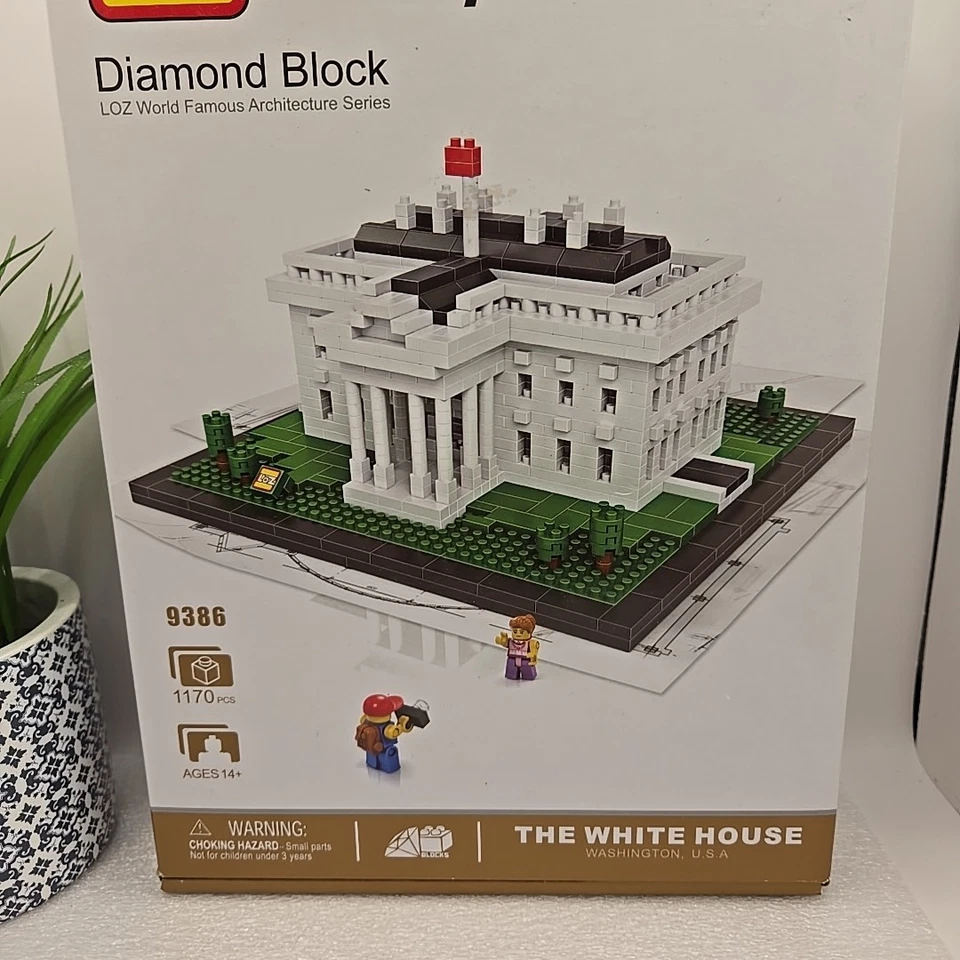 White House Model - Architecture Micro Building Block Set - Diamond Block 9386 - Image 2 of 4