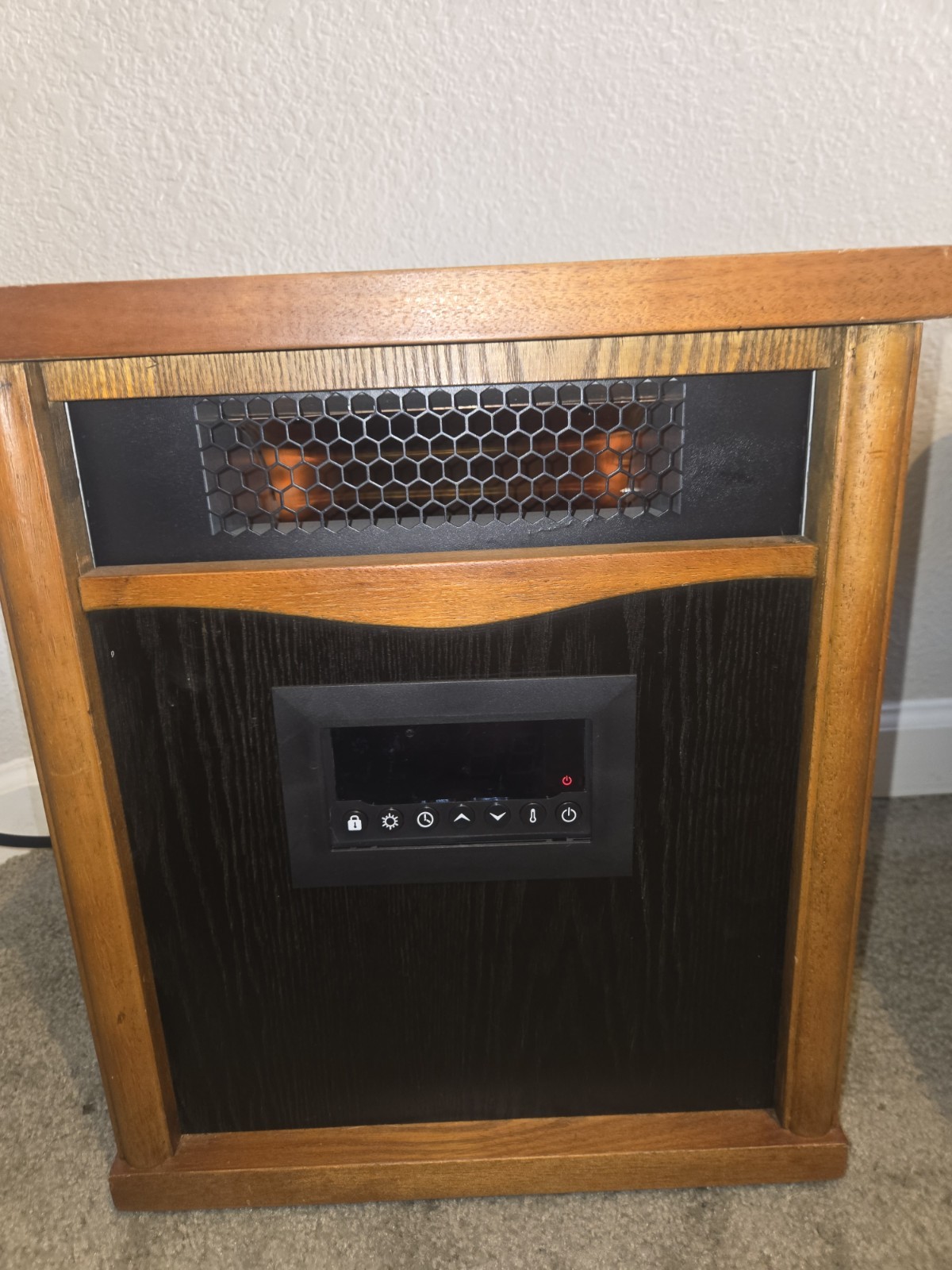 . Retails For 120 Brand New. Adjustable Settings. Fast Heating.