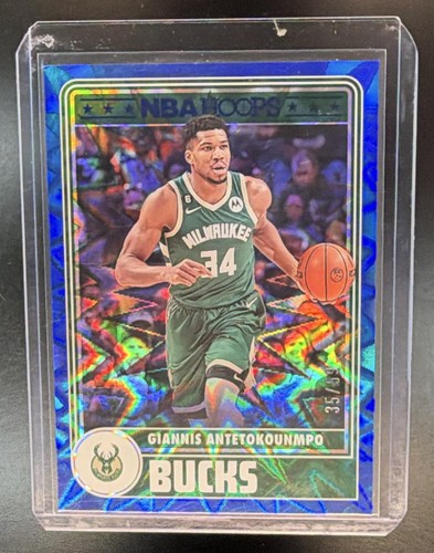 2023-24 Panini Hoops #285 Giannis Antetokounmpo Blue Explosion #35/59 Z184