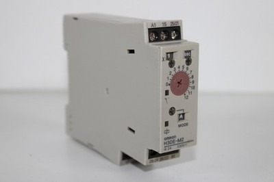 Omron H3DE-M2 Timer