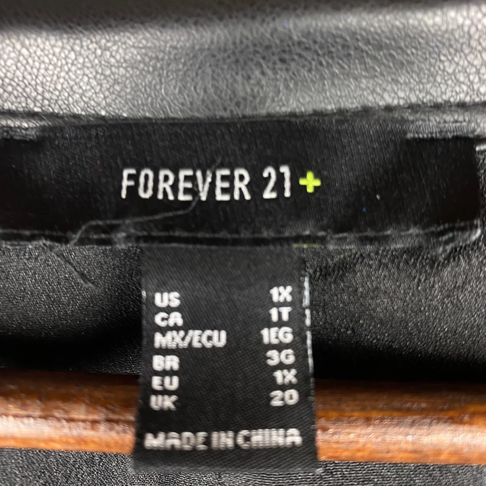 Forever 21+ Mujer 1X Vestido de Motociclista Negro Imitación Cuero Gótico Industrial Edgy Club Foto 3 de 4