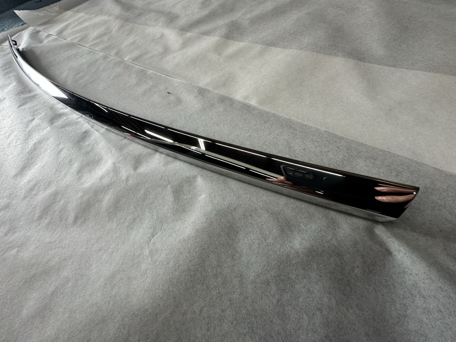 2015 Bentley Mulsanne Center Rear Bumper Molding Stainless Steel ,OEM
