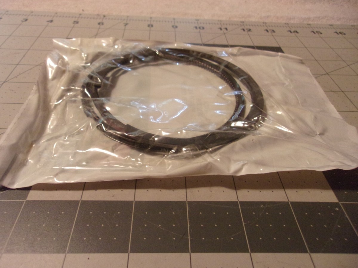 FP Diesel FP-1810358 Piston Ring Set for International 1810358 | eBay