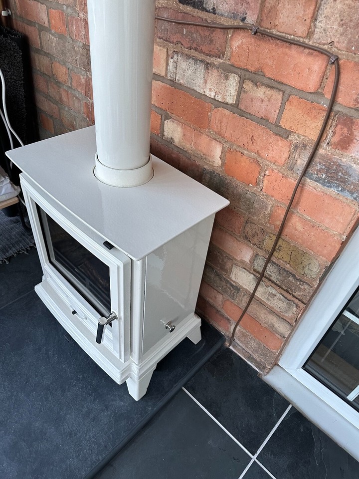 LOG BURNER/ MULTI FUEL IVORY LOG BURNER 5KW WITH MATCHING 1mt FLUE eBay
