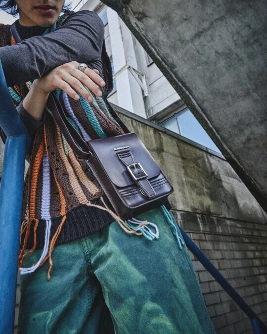 Dr martens crossbody bag cheap