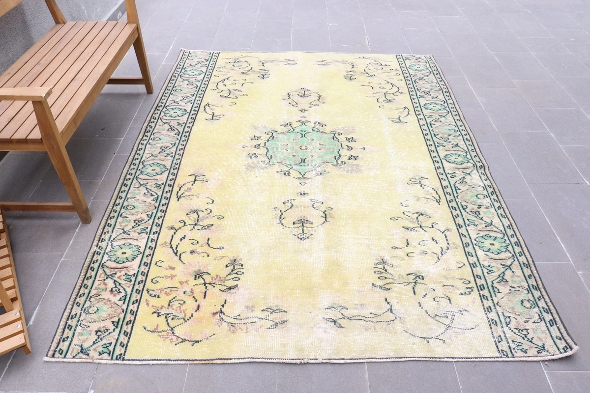 Vintage 2024 rug bench