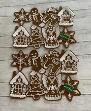 Sleigh Bell Bistro Christmas Gingerbread Cookie Cutout Placemats 18”x13” Set 2