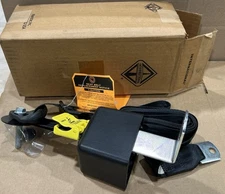 Genuine OEM International 1684505C3 Seat Belt Navistar 2000 4000 8000 NOS LS RS