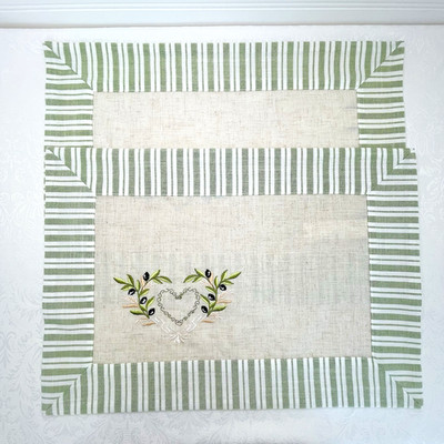 Kedima Greek Art Mediterranean Olive Branch Heart Floral Placemats Set of 2