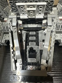 LEGO Star Wars 75104 Kylo Ren's Command Shuttle 100% Complete No Figures A1