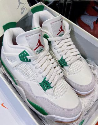Nike SB x Air Jordan 4 ''Pine Green'' Men's Classic Basketball Shoes