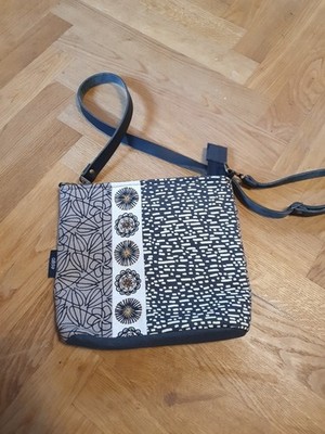 Handtasche Esigo