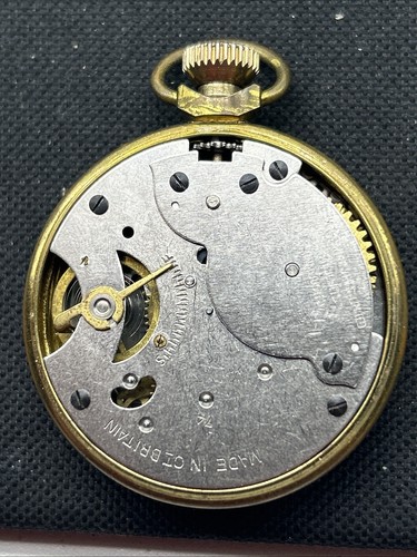 Vintage American Heritage? Railroad Train Pocket Watch Gt. Britain Parts Only - Picture 3 of 8