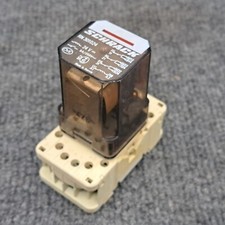 Schrack RN301024 Relay 11 Pin 3PDT 5A 250 VAC 24 VDC Coil