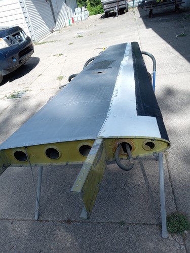 46500-40 STABILIZER ASSY - HORIZONTAL, LH as removed