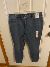 BRAND NEW WOMEN'S SIZE 18W TERRA  SKY SKINNY JEANS