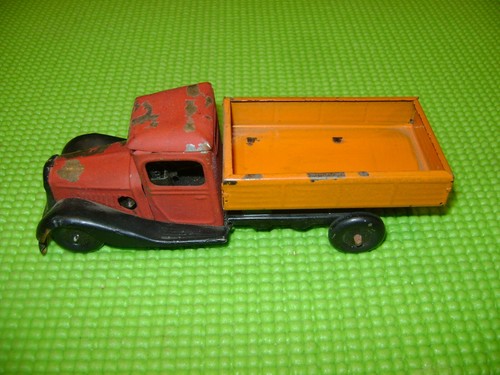 VÉBÉ VB MÉMO petit camion benne jouet ancien en tôle comme neuf époque CIJ JRD EUR 99,99 VÉBÉ VB MÉMO petit camion benne jouet ancien en tôle comme neuf époque CIJ JRD EUR 99,99