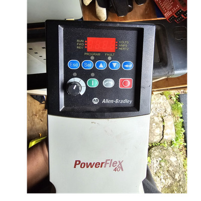 Allen-Bradley PowerFlex 40 3.7KW 5HP 3-Phase VFD 380-480V MPN 22A-D8P7N104